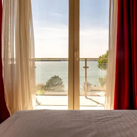 Victor Mizuumi Hotel Mamaia